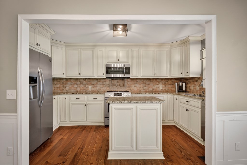 927 Hefner Lake Road