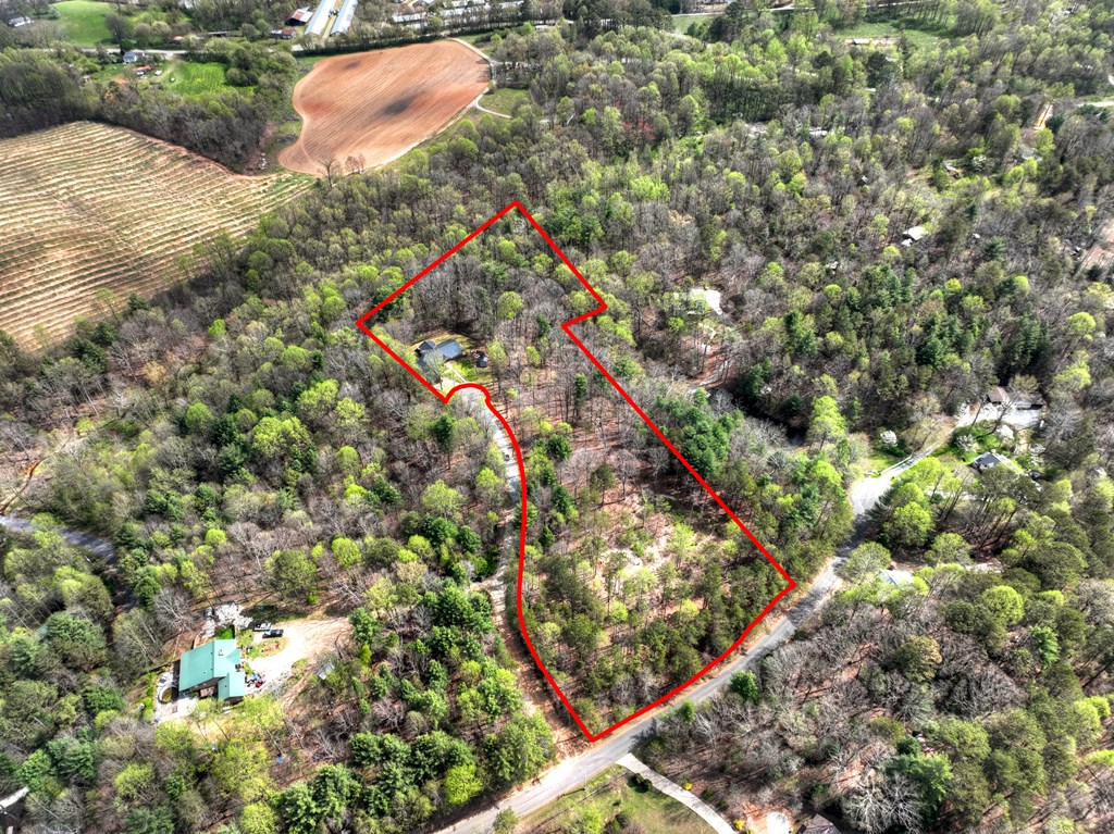 927 Hefner Lake Road