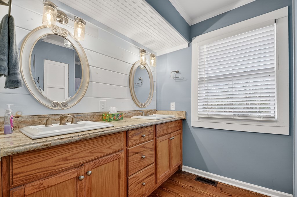 927 Hefner Lake Road