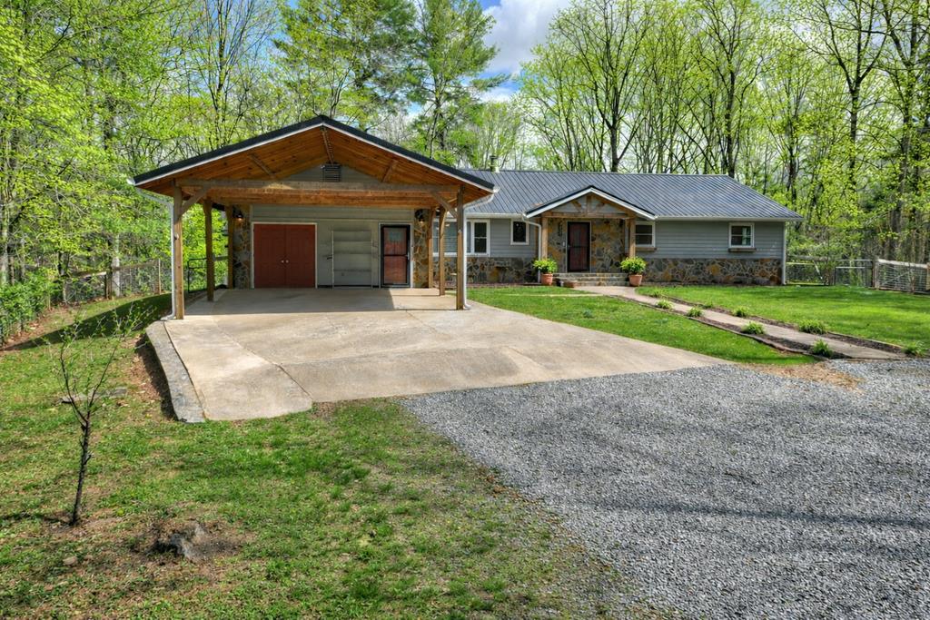 927 Hefner Lake Road