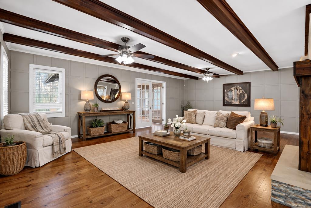 927 Hefner Lake Road