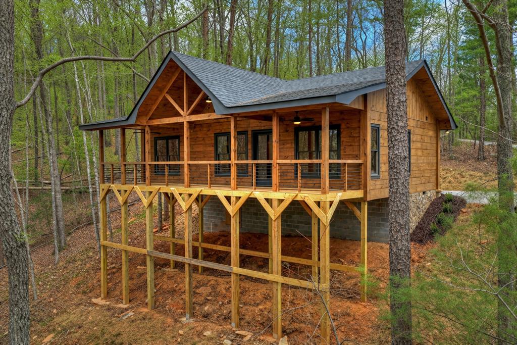 962 Maggie Chapman Road