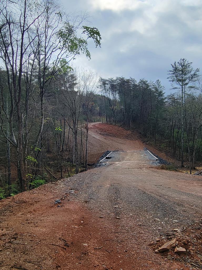 68 Mountaingate Way