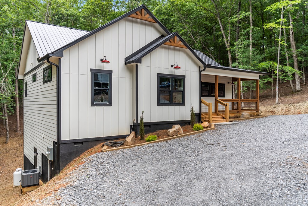 64 Nickel Lane