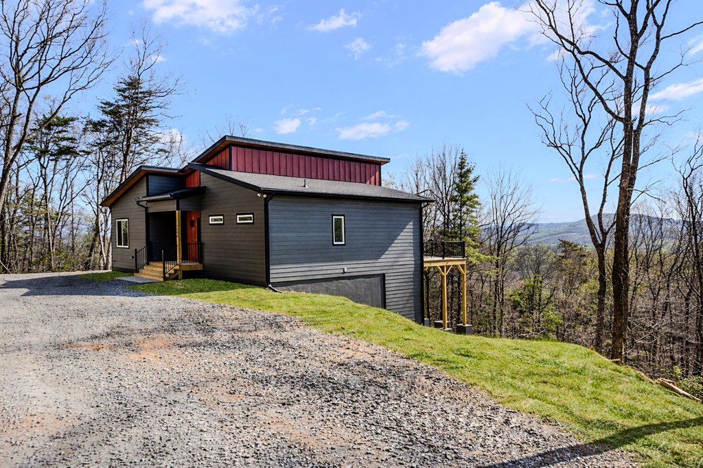 156 Sky High Drive