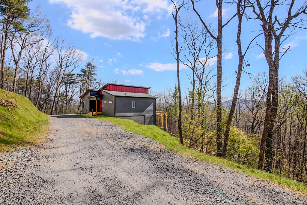 156 Sky High Drive