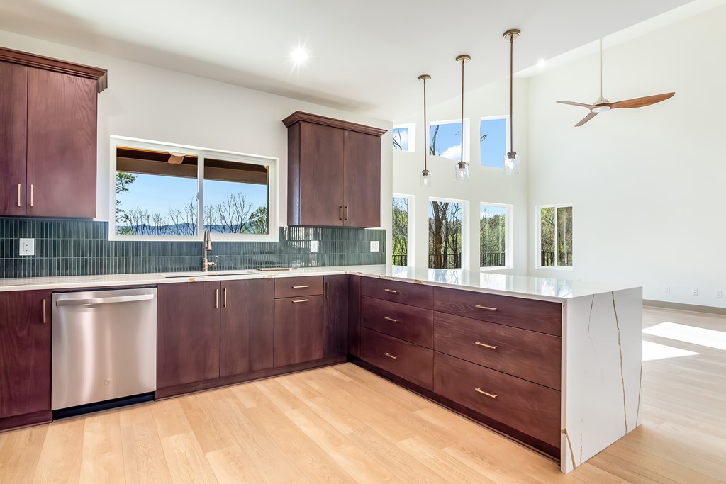 156 Sky High Drive