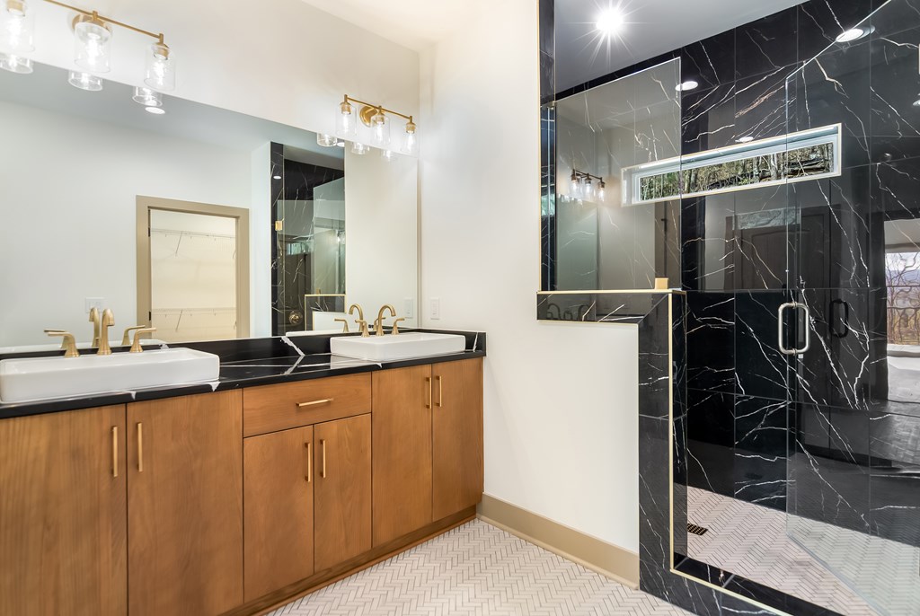 156 Sky High Drive