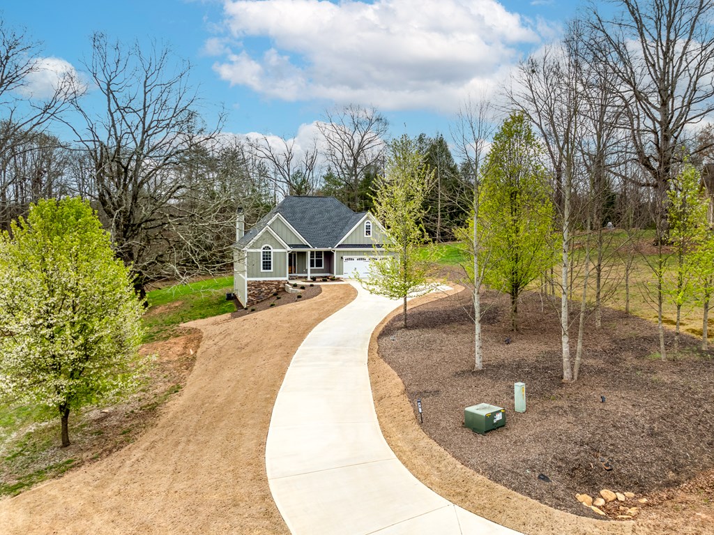 49 Caspian Trail