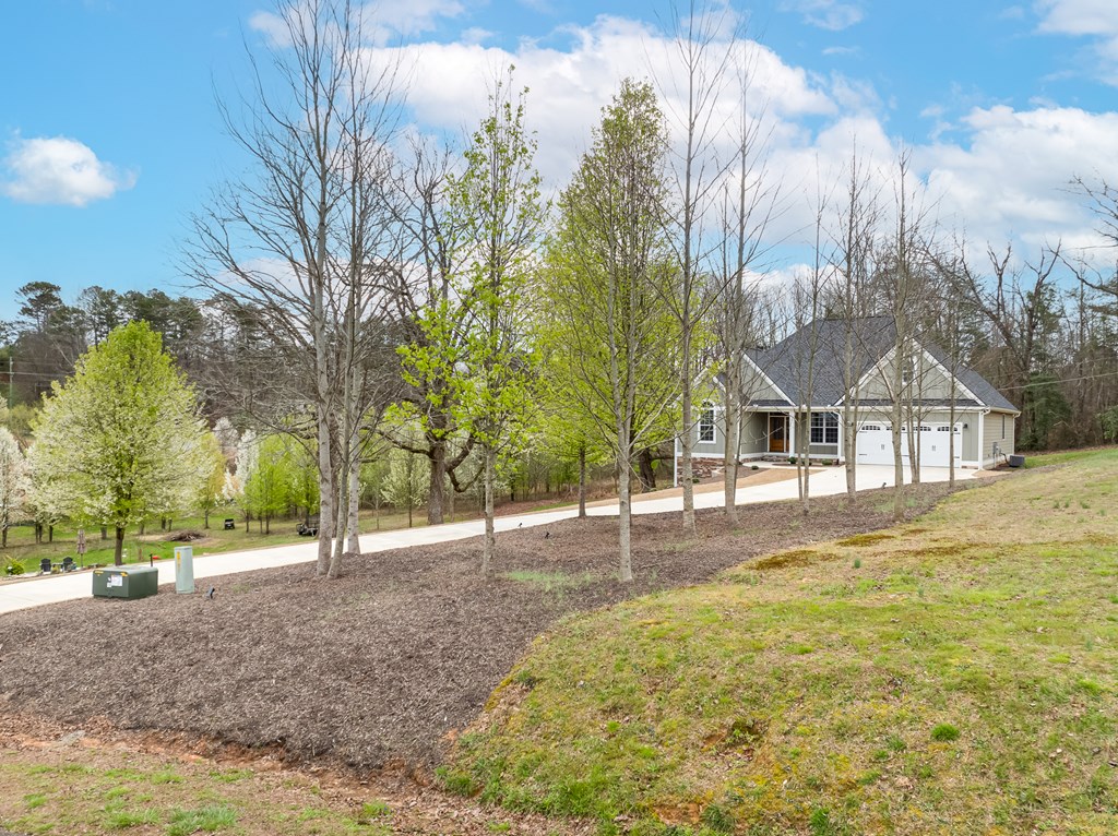 49 Caspian Trail