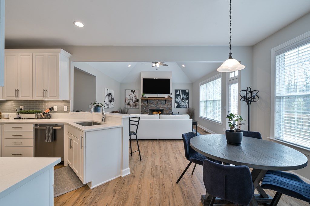 49 Caspian Trail