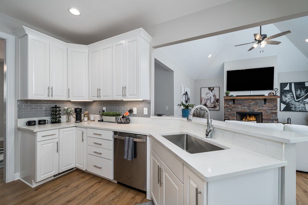 49 Caspian Trail