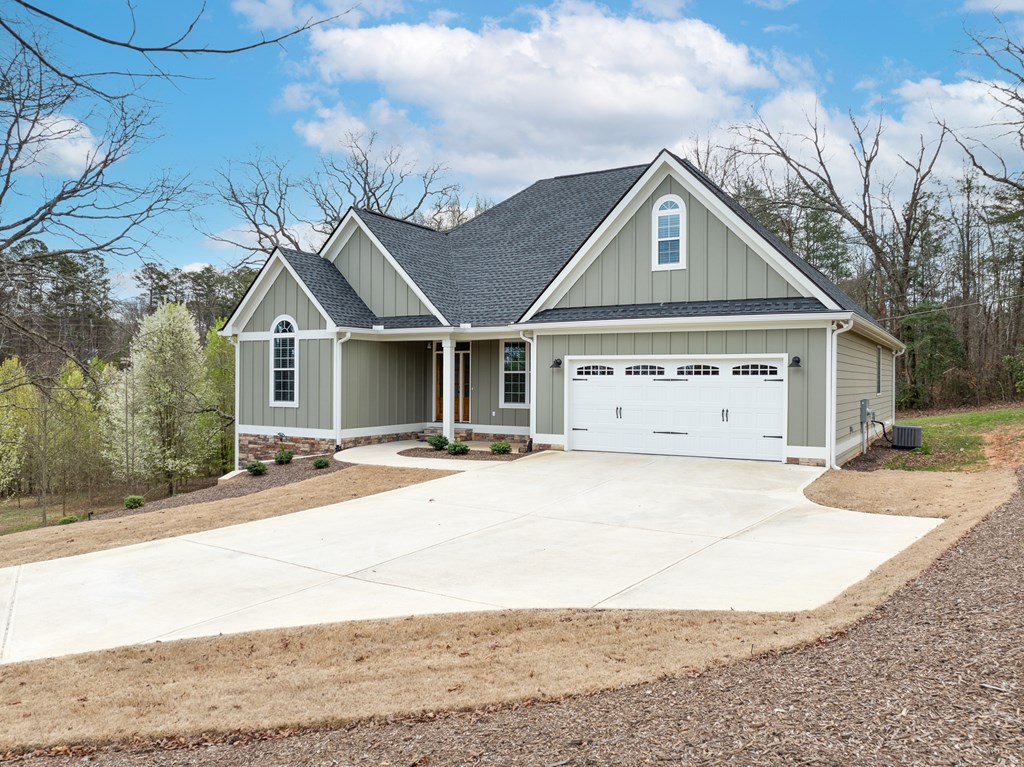 49 Caspian Trail