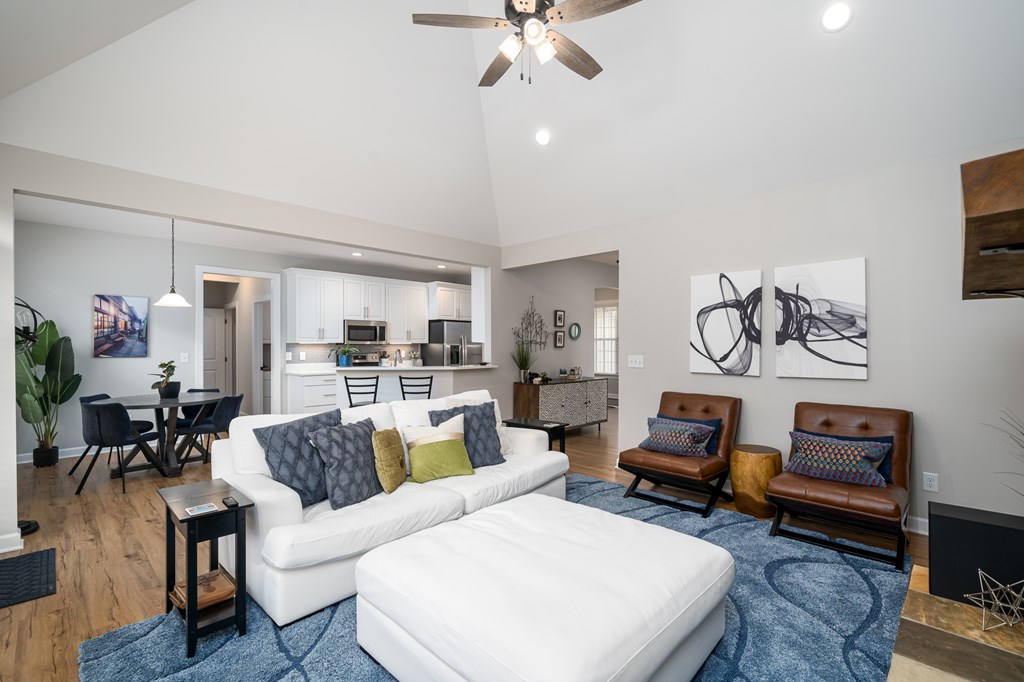 49 Caspian Trail