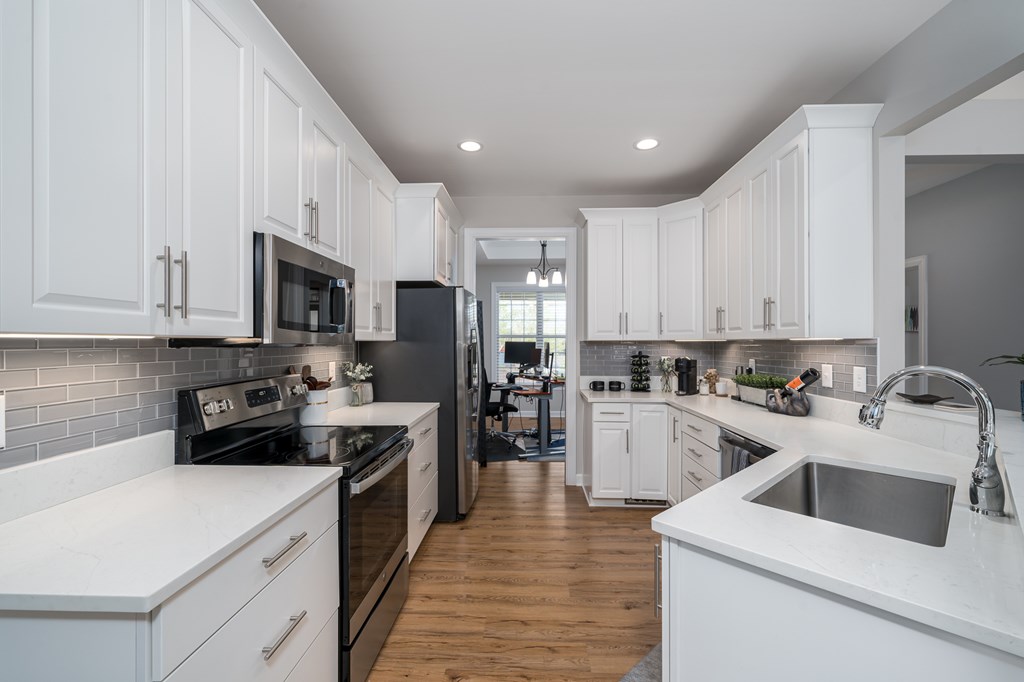 49 Caspian Trail