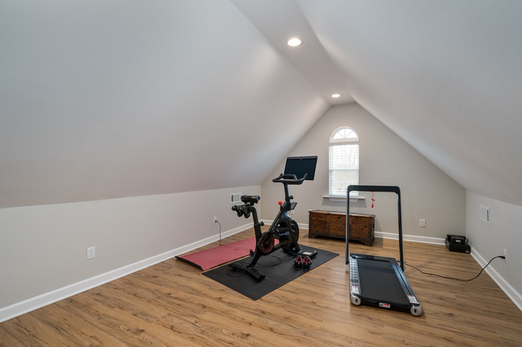 49 Caspian Trail