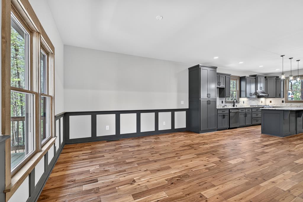 375 Seneca Drive
