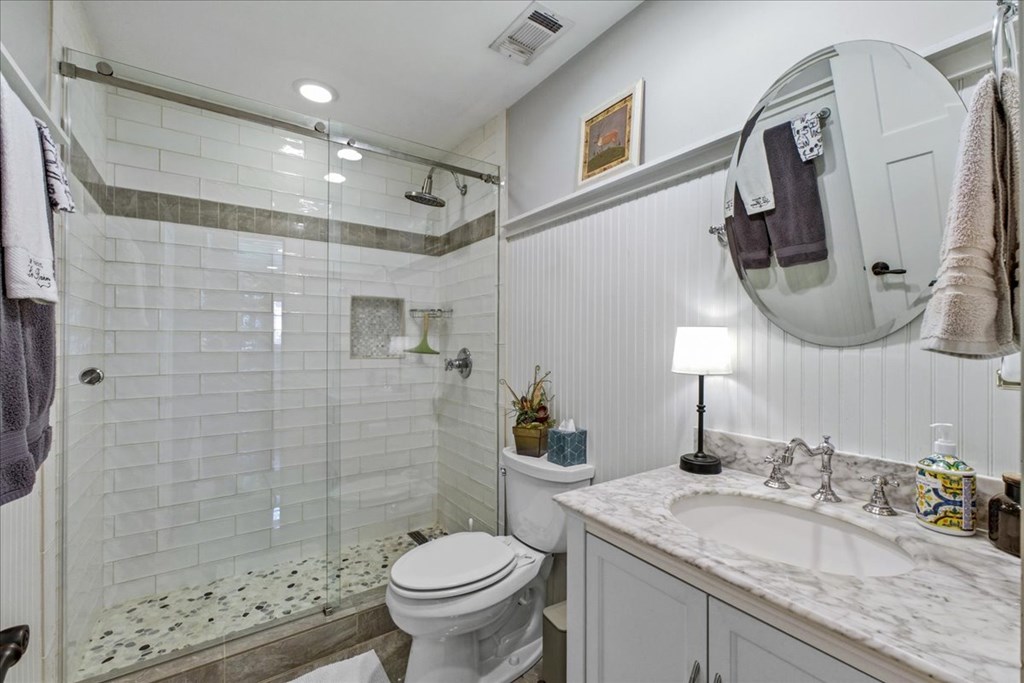 121 Willow Creek Lane