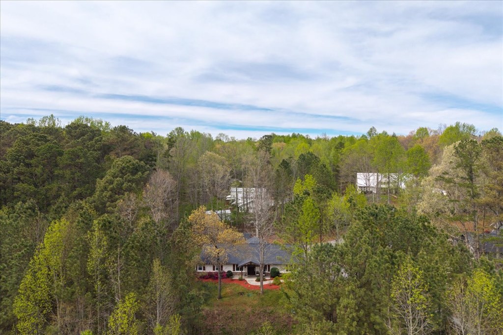 121 Willow Creek Lane