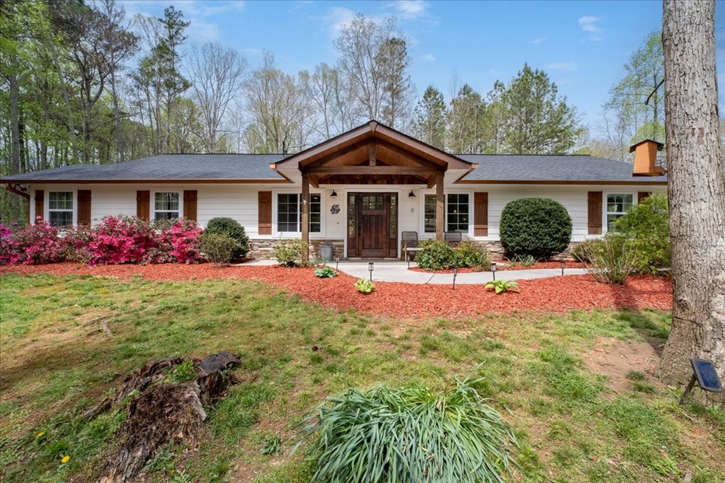 121 Willow Creek Lane