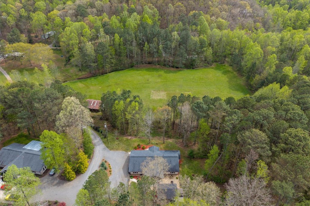 121 Willow Creek Lane