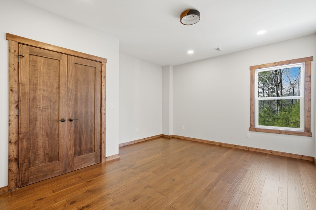 890 Joliet Drive