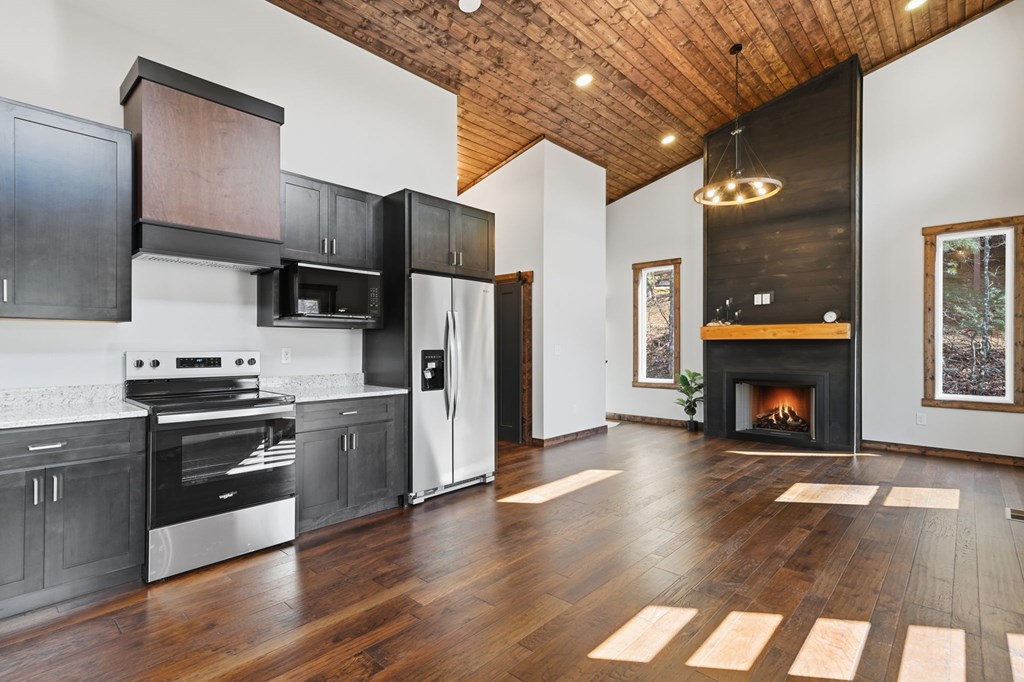 890 Joliet Drive