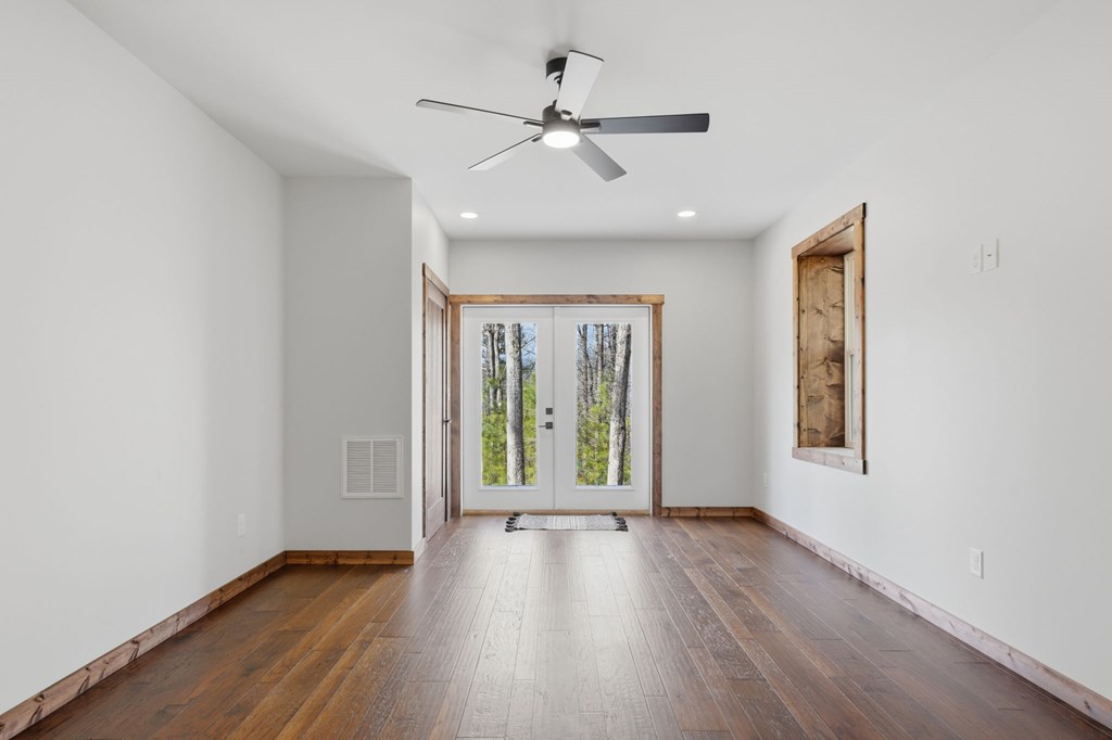 890 Joliet Drive