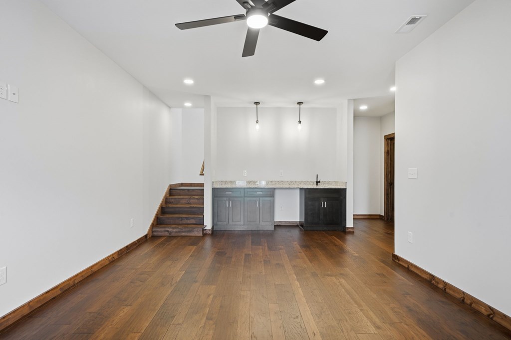 890 Joliet Drive