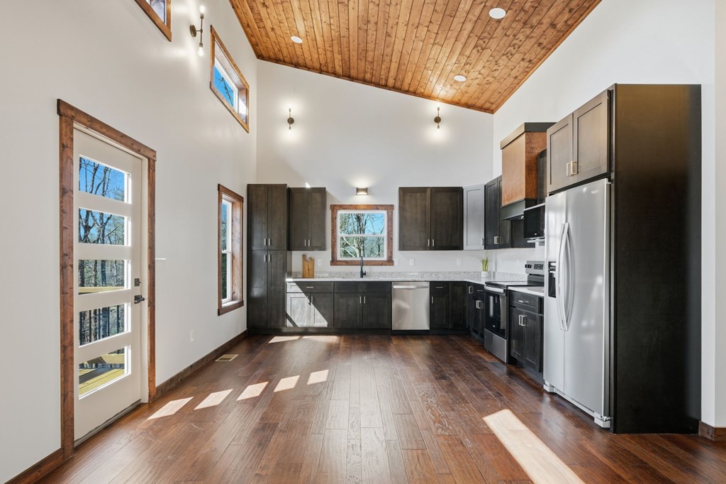 890 Joliet Drive