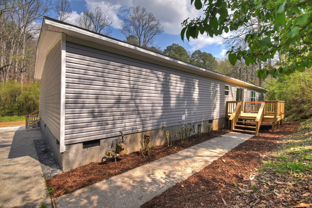 1072 Tails Creek Road