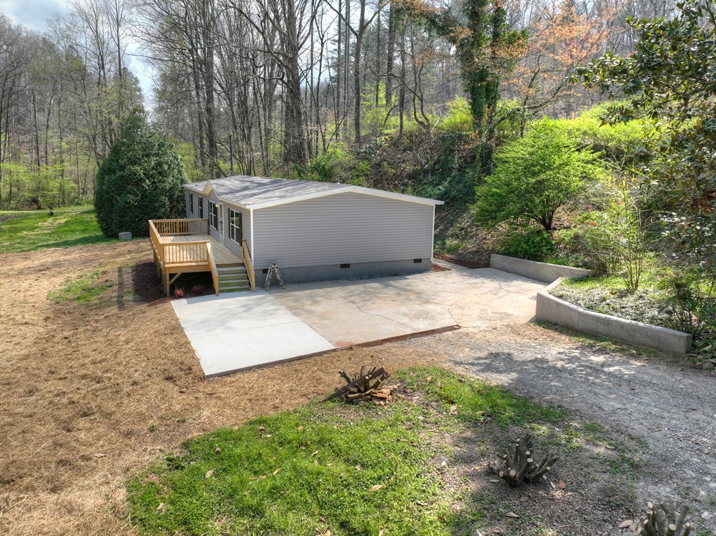 1072 Tails Creek Road