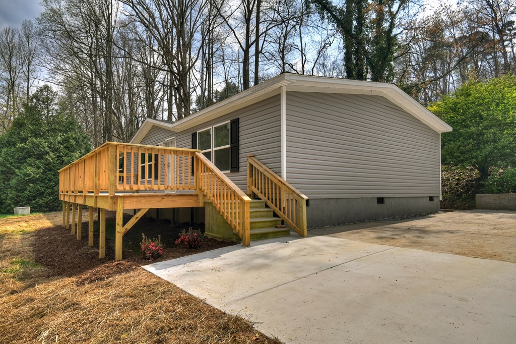 1072 Tails Creek Road