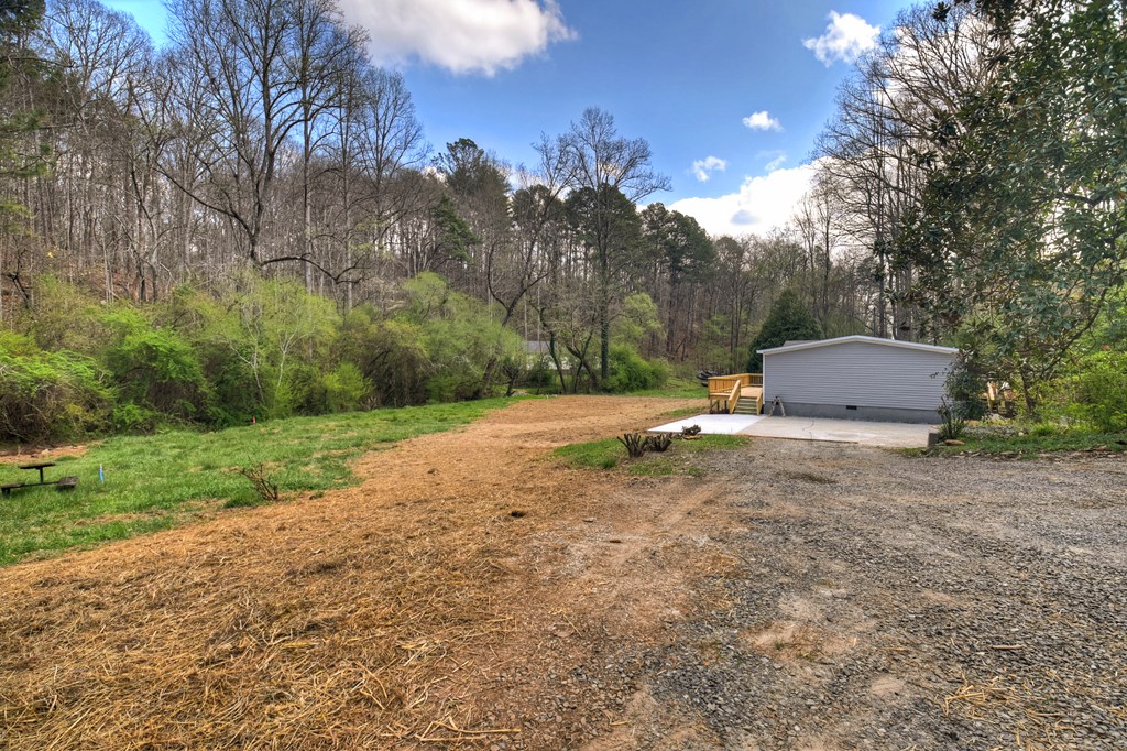 1072 Tails Creek Road