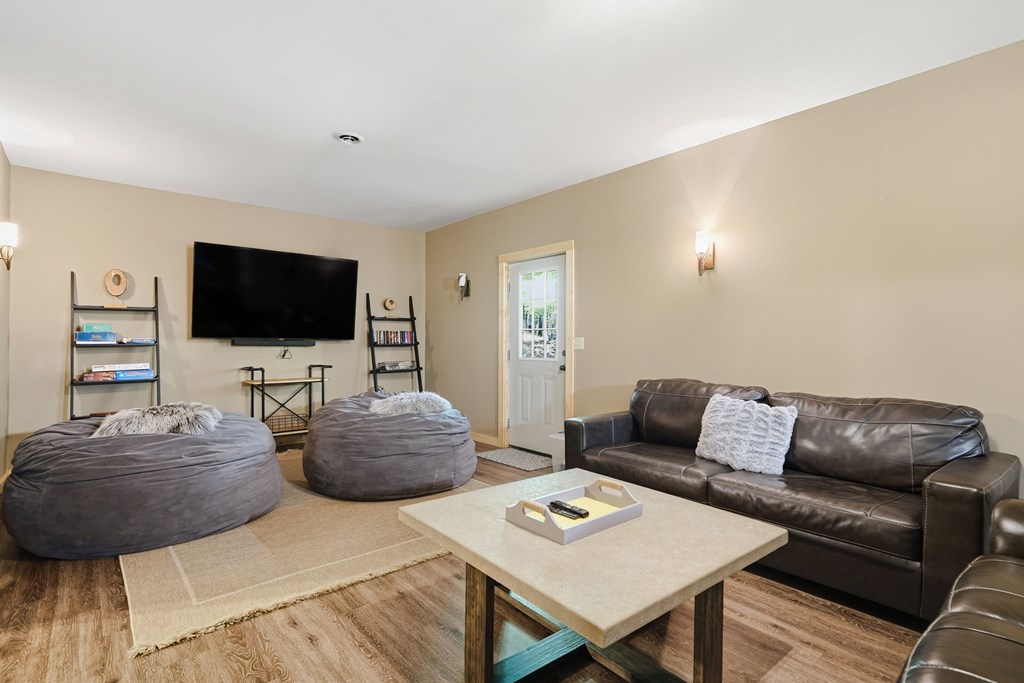 441 Carlisle Drive