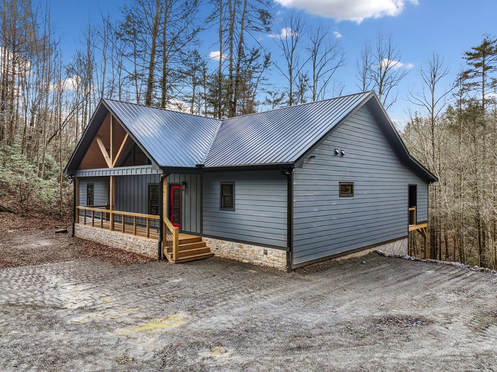 641 Bryant Farm Lane