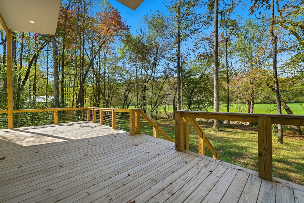 444 Weaver Road