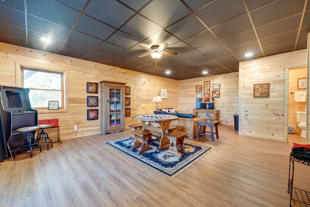 425 Rhonda Lane