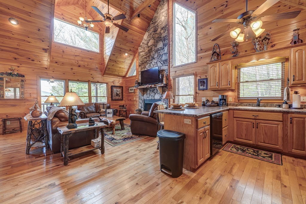 425 Rhonda Lane