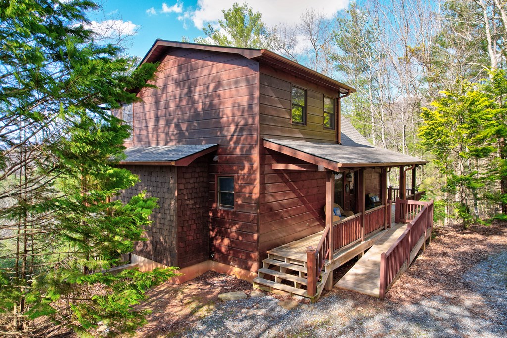 425 Rhonda Lane