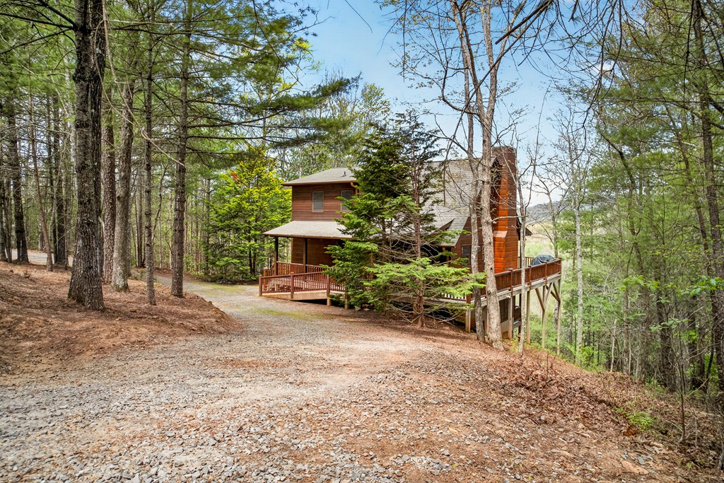 425 Rhonda Lane
