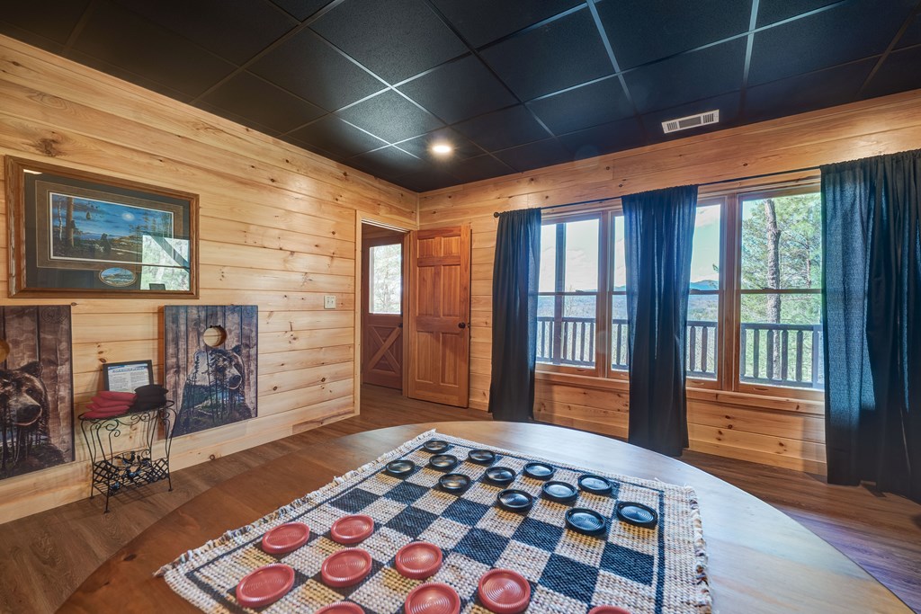 425 Rhonda Lane