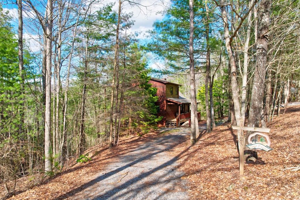 425 Rhonda Lane