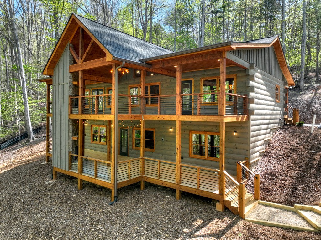 245 Moonstone Drive