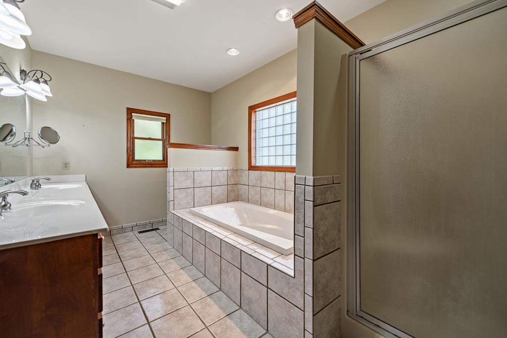 230 W D Court