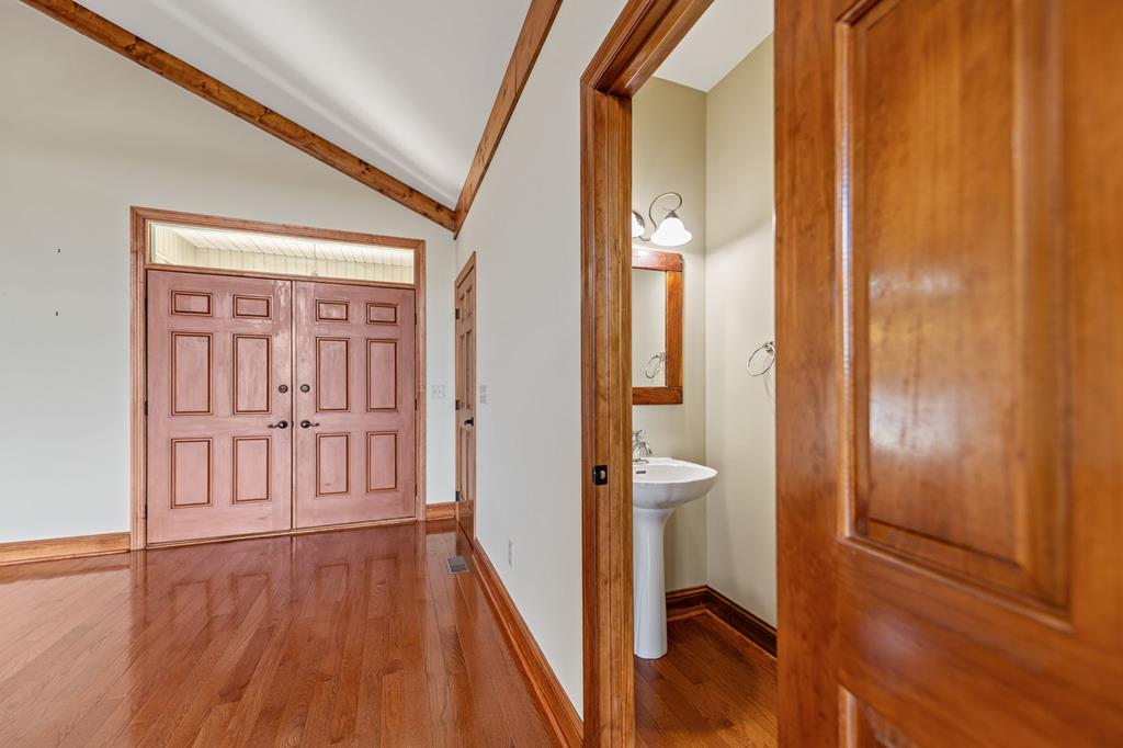 230 W D Court