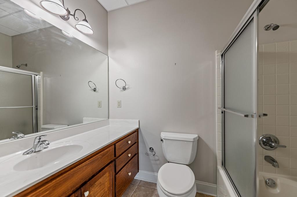 230 W D Court