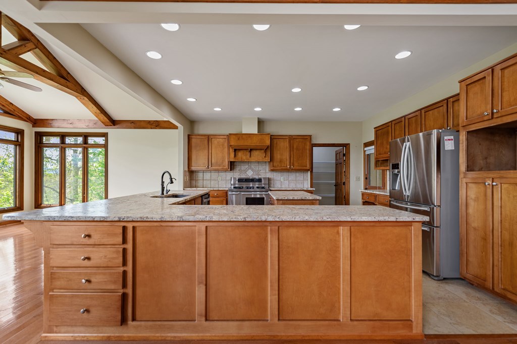230 W D Court