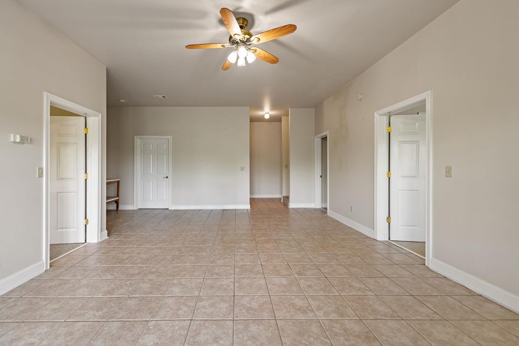 230 W D Court