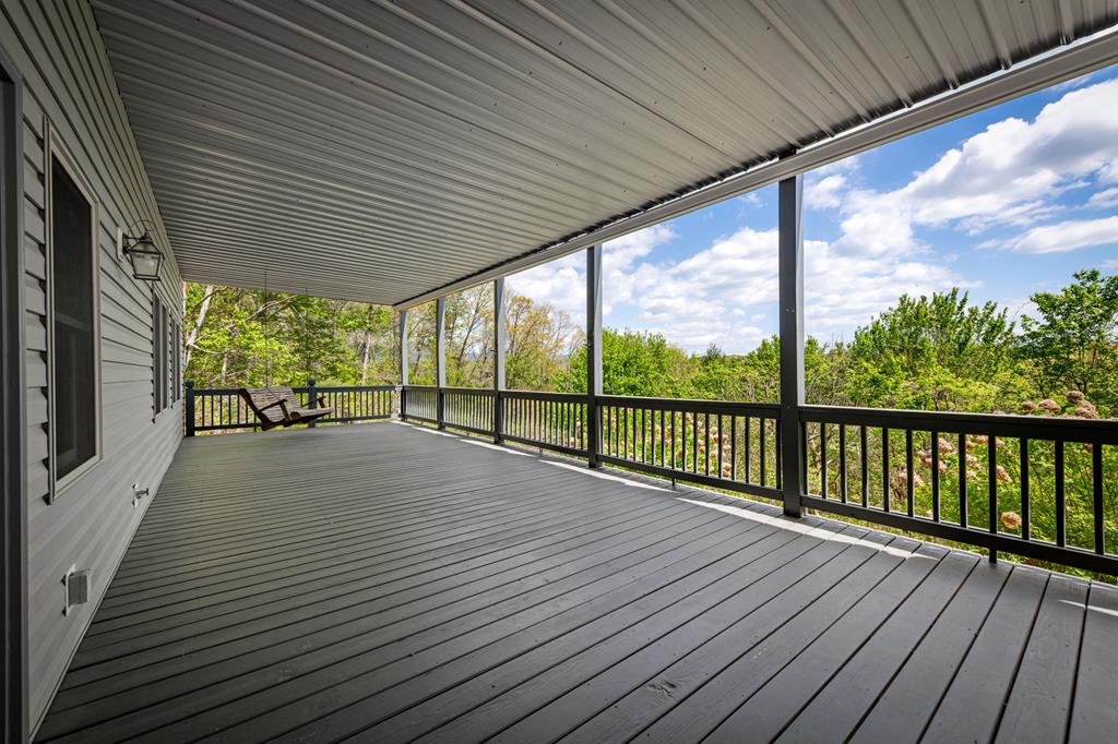 230 W D Court
